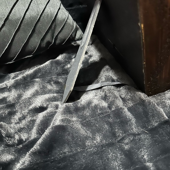 Beautiful Antique Wood Picture Frame - Picture 2 of 3